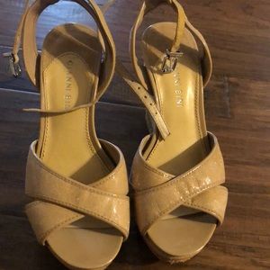Size 7.5 Gianni bini wedges